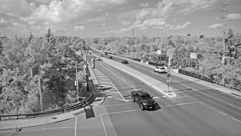 Traffic camera image at 2025-08-24 14:45:21