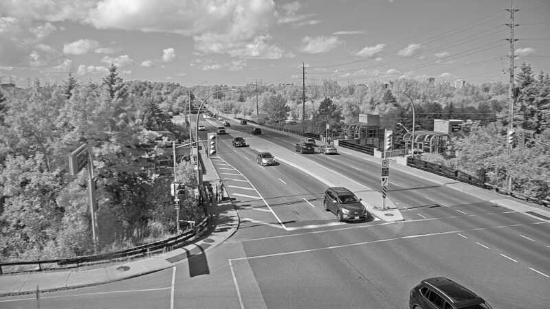 Traffic camera image at 2025-08-24 15:10:23