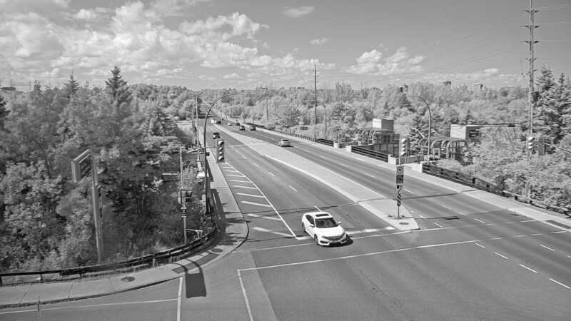 Traffic camera image at 2025-08-24 15:45:29