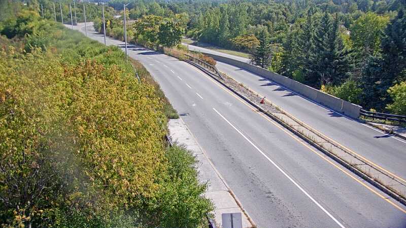 Traffic camera image at 2025-09-14 18:25:24