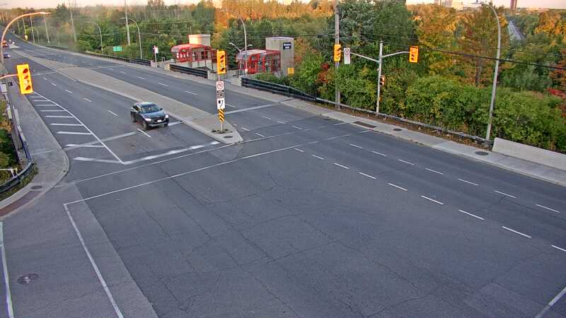 Traffic camera image at 2025-09-16 11:00:21