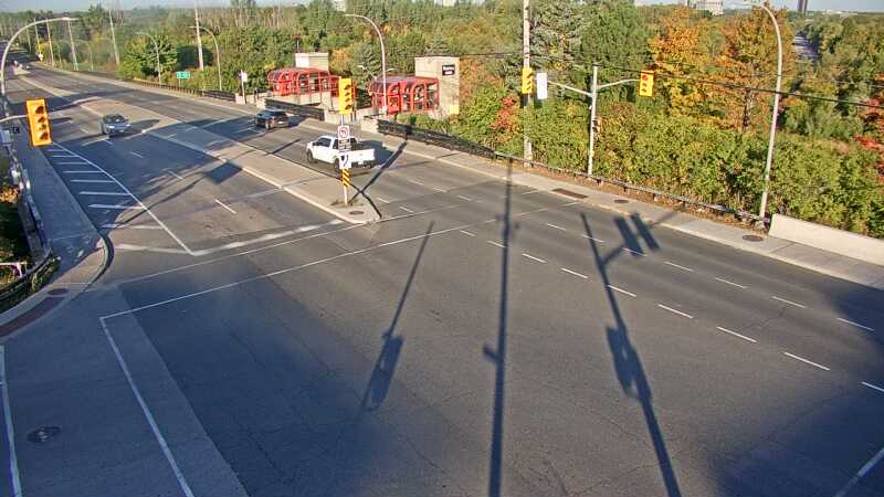 Traffic camera image at 2025-09-16 12:00:23
