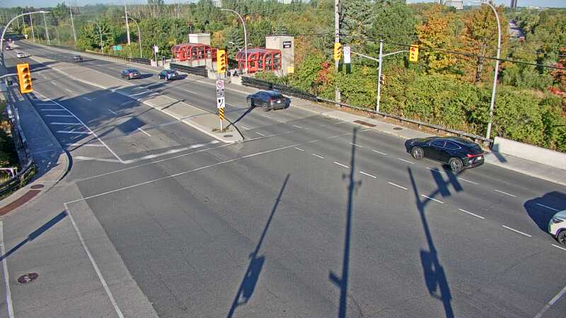 Traffic camera image at 2025-09-16 12:20:24