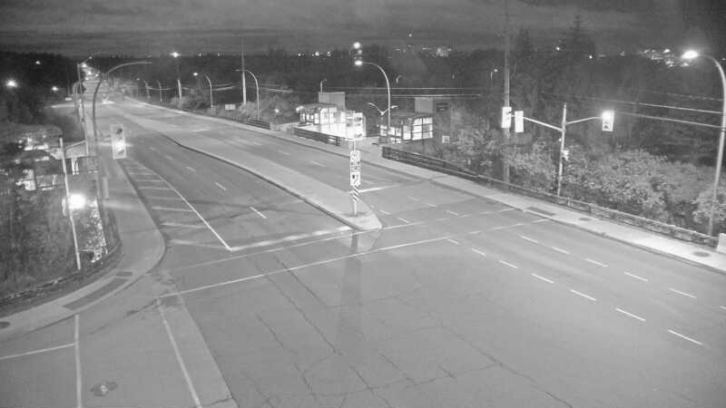 Traffic camera image at 2024-10-16 06:35:43