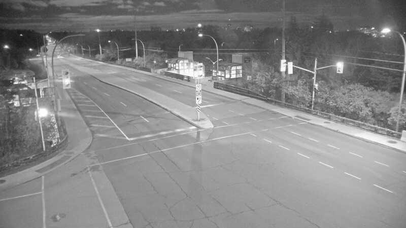 Traffic camera image at 2024-10-16 07:30:15