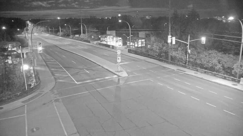 Traffic camera image at 2024-10-16 07:35:36