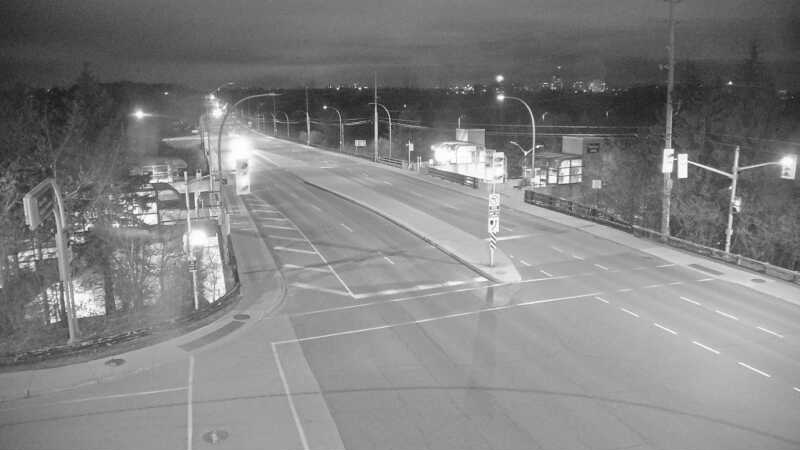 Traffic camera image at 2025-05-09 06:45:15