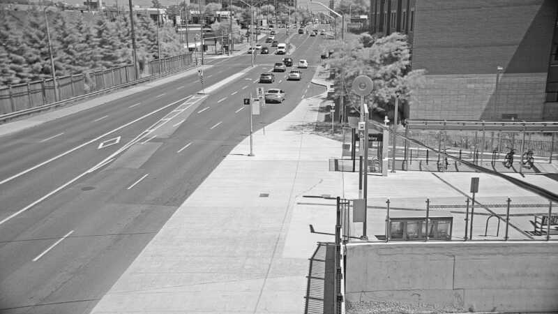 Traffic camera image at 2025-06-30 16:40:21