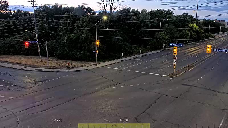 Traffic camera image at 2025-08-25 00:15:22