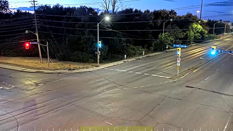 Traffic camera image at 2025-08-25 00:30:21
