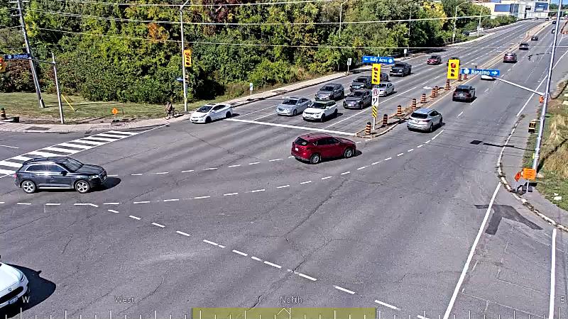 Traffic camera image at 2025-09-14 18:35:22