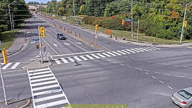 Traffic camera image at 2025-09-17 17:05:22