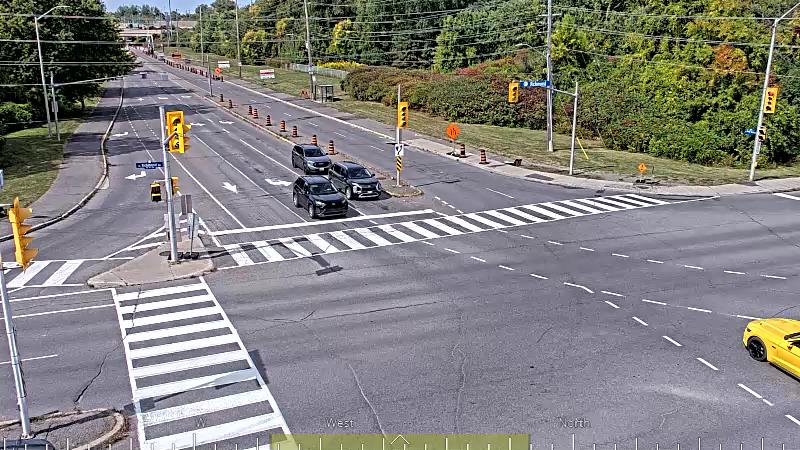 Traffic camera image at 2025-09-17 17:10:21