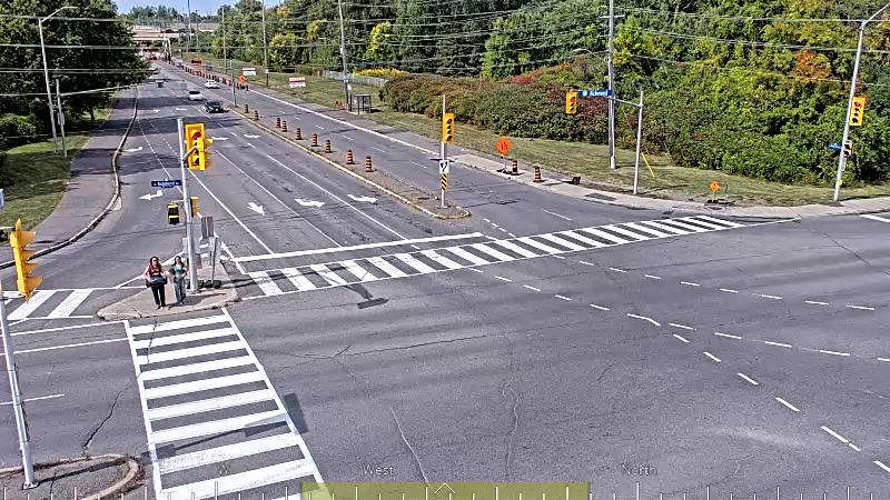 Traffic camera image at 2025-09-17 17:20:24