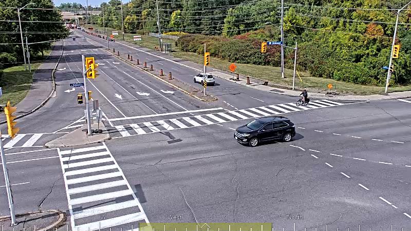 Traffic camera image at 2025-09-17 17:30:24