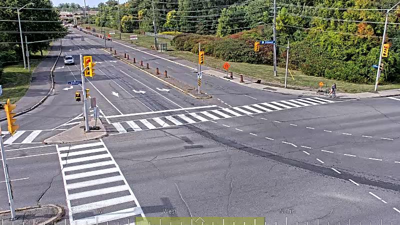 Traffic camera image at 2025-09-17 18:40:23