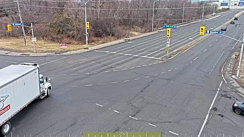 Traffic camera image at 2025-03-25 15:05:18
