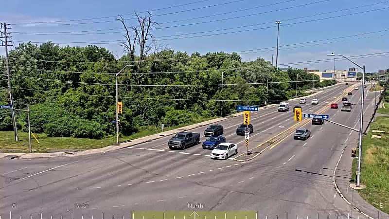 Traffic camera image at 2025-06-30 17:40:23