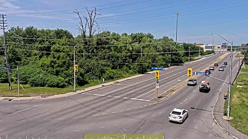 Traffic camera image at 2025-06-30 17:55:21