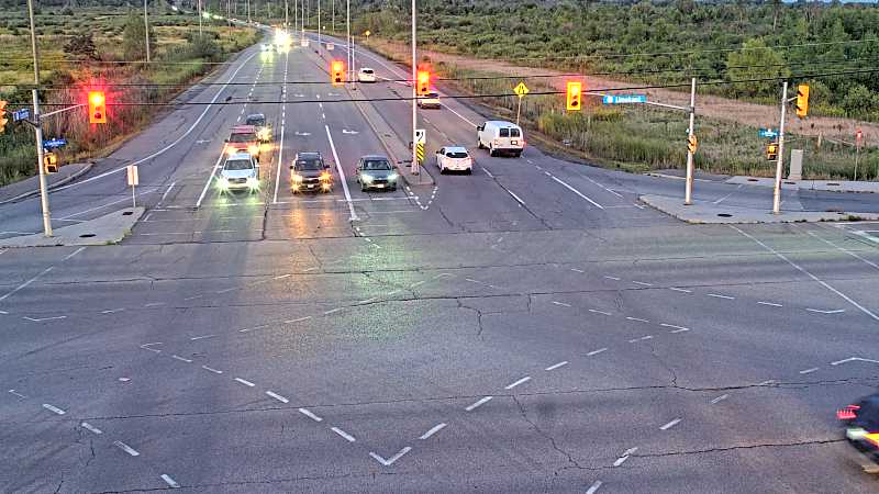 Traffic camera image at 2025-08-25 00:10:21