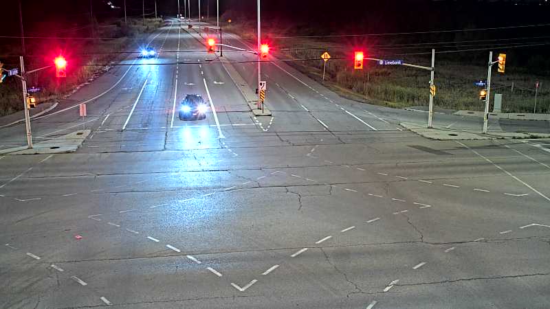 Traffic camera image at 2025-08-25 03:00:22
