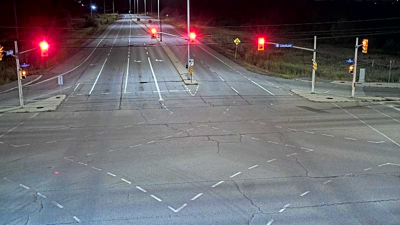 Traffic camera image at 2025-08-25 03:10:35