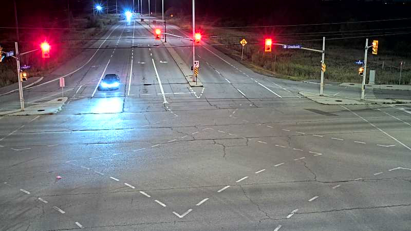 Traffic camera image at 2025-08-25 03:15:36
