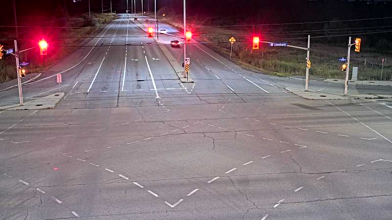 Traffic camera image at 2025-08-25 03:40:20