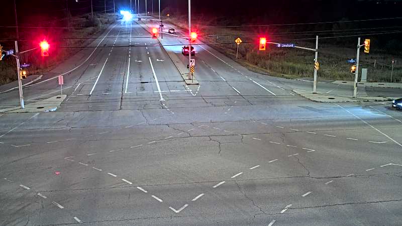 Traffic camera image at 2025-08-25 03:50:21