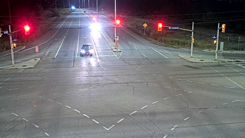 Traffic camera image at 2025-08-25 04:05:21