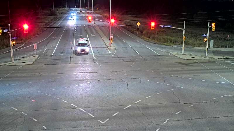 Traffic camera image at 2025-08-25 04:10:24