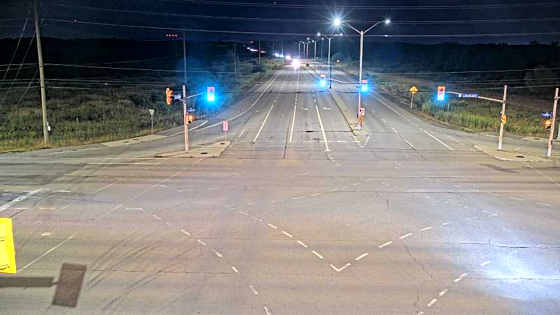 Traffic camera image at 2025-09-01 00:40:22