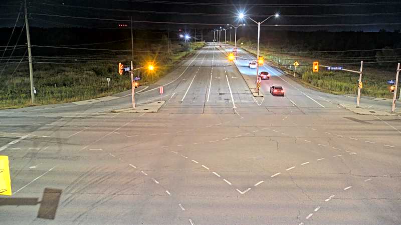 Traffic camera image at 2025-09-01 01:05:20