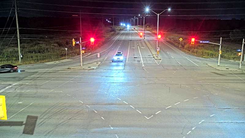 Traffic camera image at 2025-09-01 02:00:23