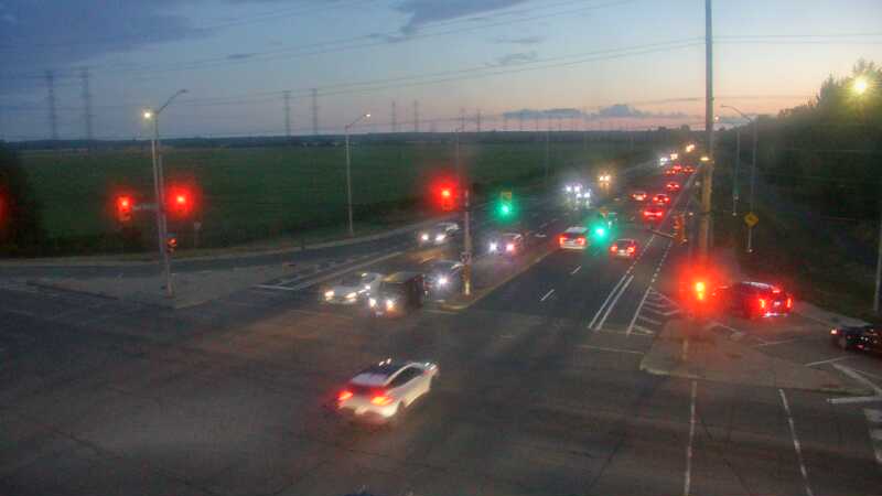 Traffic camera image at 2025-08-25 00:15:22