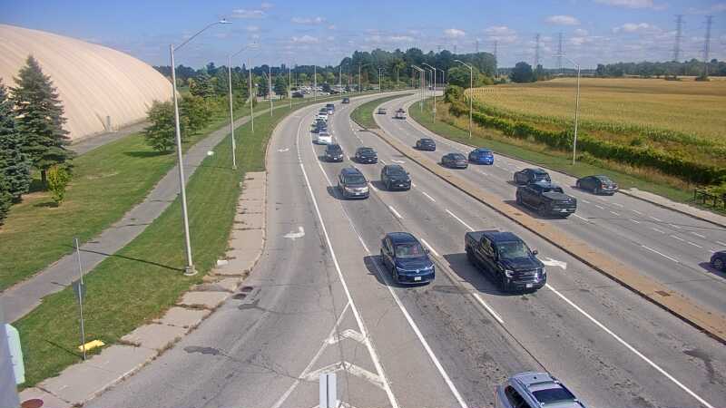Traffic camera image at 2025-09-14 17:20:22