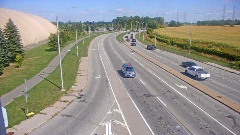 Traffic camera image at 2025-09-14 18:25:26