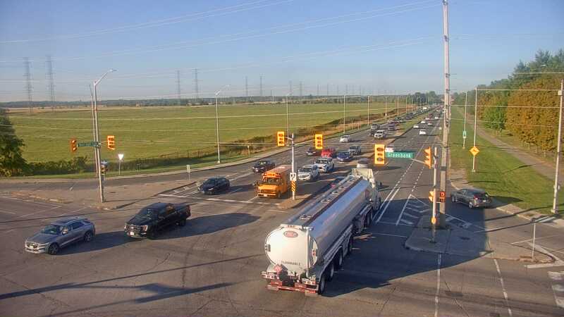 Traffic camera image at 2025-09-16 12:15:21