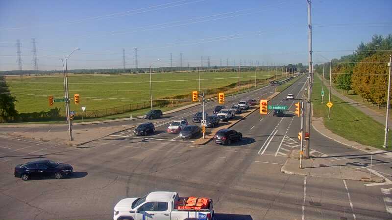 Traffic camera image at 2025-09-16 13:35:24