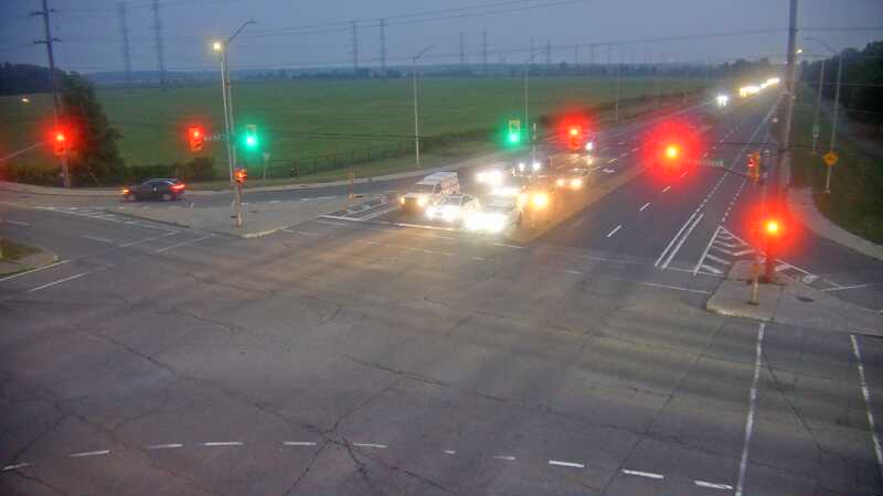 Traffic camera image at 2025-07-31 00:50:24