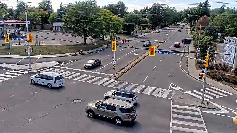 Traffic camera image at 2025-09-14 17:35:24