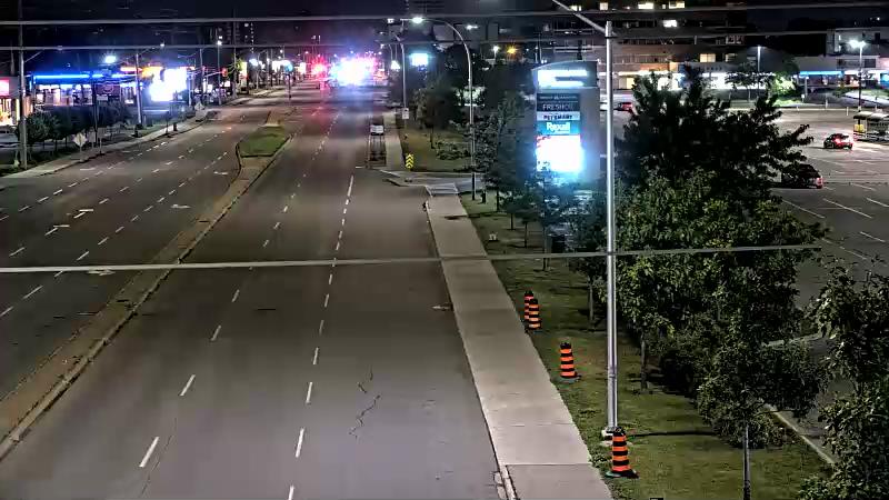 Traffic camera image at 2025-07-07 04:10:33