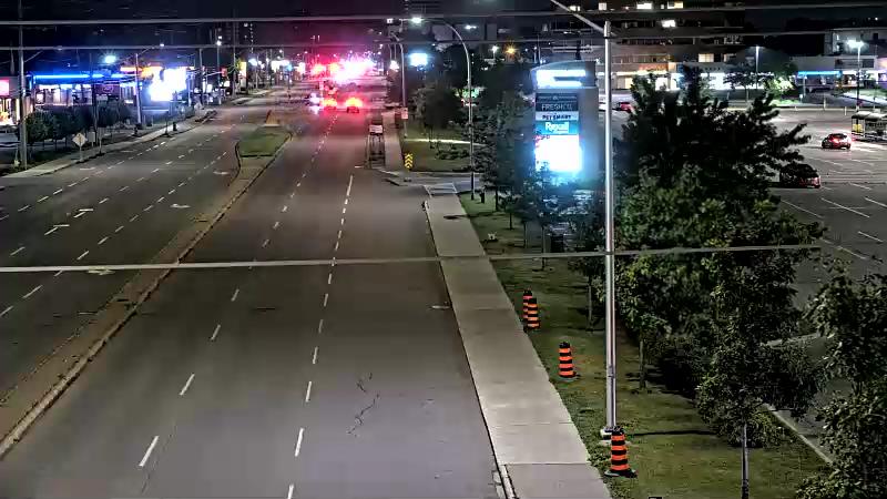 Traffic camera image at 2025-07-07 04:15:21