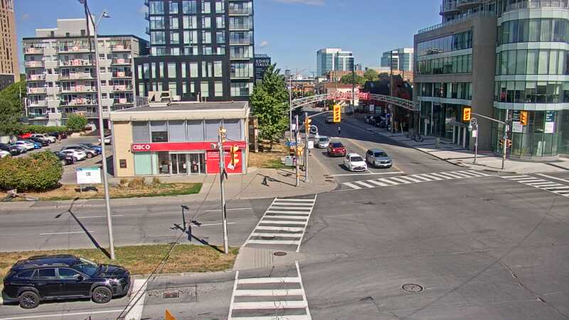 Traffic camera image at 2025-08-24 14:35:25