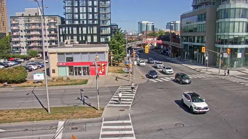 Traffic camera image at 2025-08-24 14:40:25