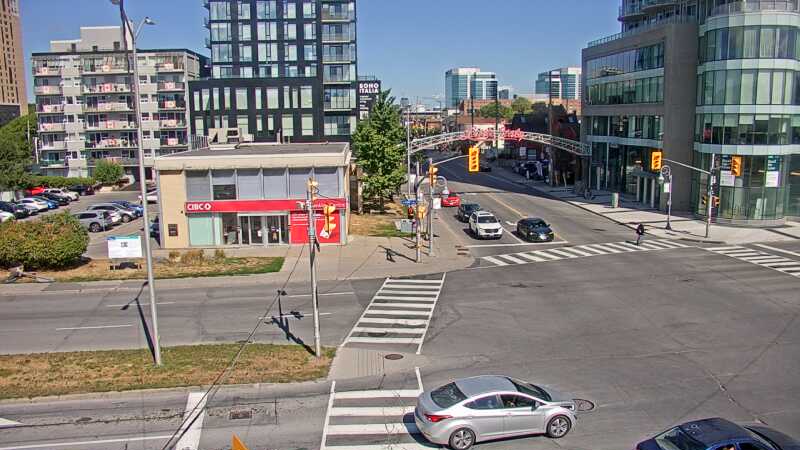 Traffic camera image at 2025-08-24 15:05:21