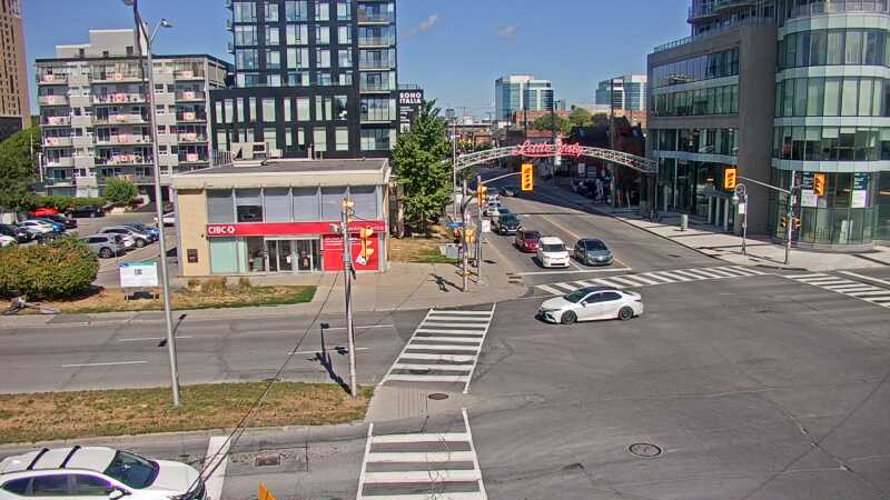 Traffic camera image at 2025-08-24 15:20:24