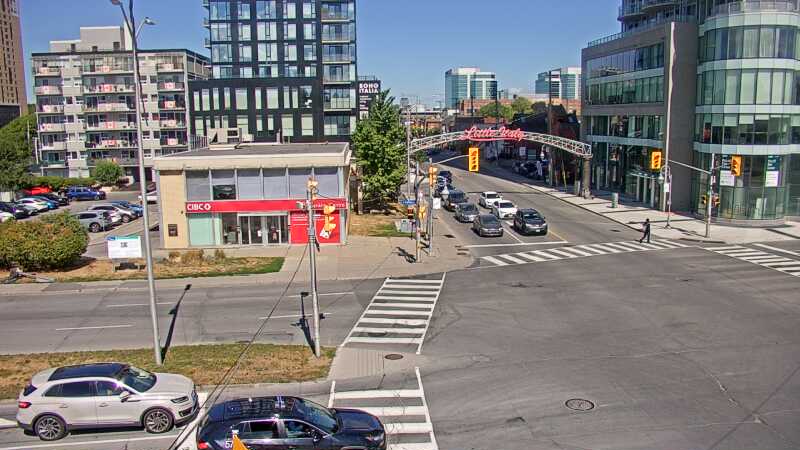 Traffic camera image at 2025-08-24 15:40:25