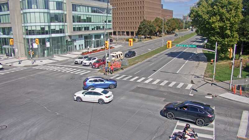 Traffic camera image at 2025-09-14 17:40:23