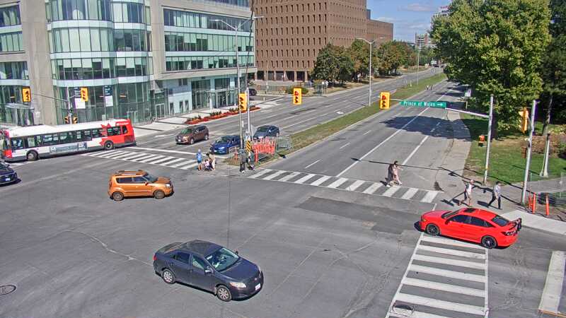 Traffic camera image at 2025-09-14 17:55:23